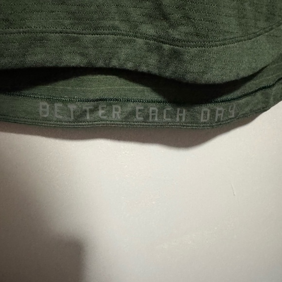 Lululemon Athletica Men’s License to Train shirt. Size XL - Picture 4 of 10